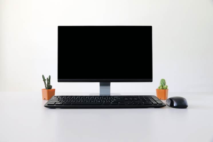 מחשב אישי או נייד?