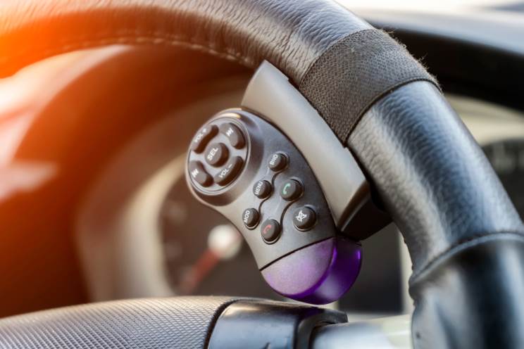 איך לבחור דיבורית לרכב - מדריך מהיר