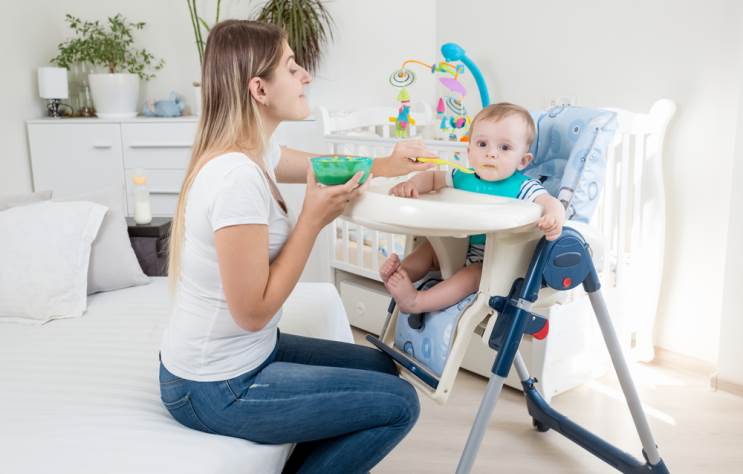 איך לקנות כיסא אוכל