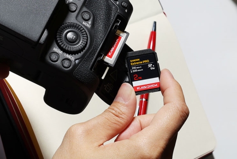 SanDisk משיקה דור חדש של כרטיסי זיכרון מקצועיים SanDisk משיקה דור חדש של כרטיסי זיכרון מקצועיים