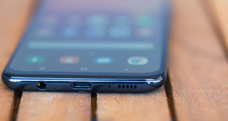 Samsung Galaxy A50: אל תסתכלו בקנקן