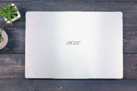 Acer Swift 3: סוללה לכל היום
