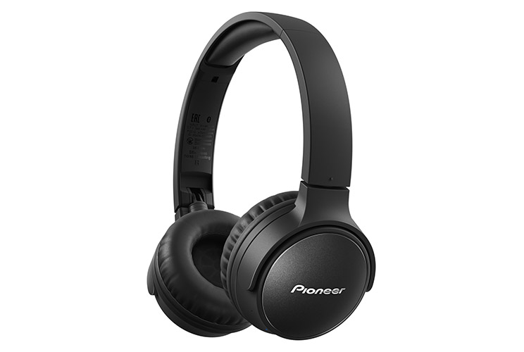 Pioneer S6: סינון רעשים מצוין Pioneer S6: סינון רעשים מצוין