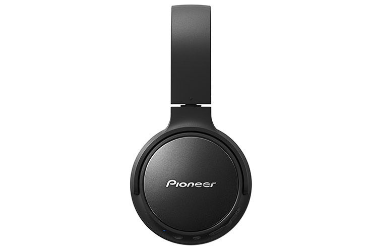 Pioneer S6: סינון רעשים מצוין Pioneer S6: סינון רעשים מצוין