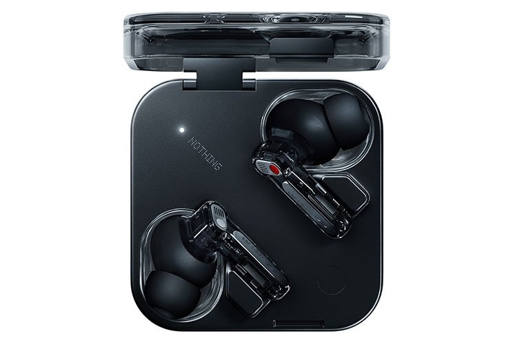 באג משיקה בישראל את האוזניות (Nothing Ear (3