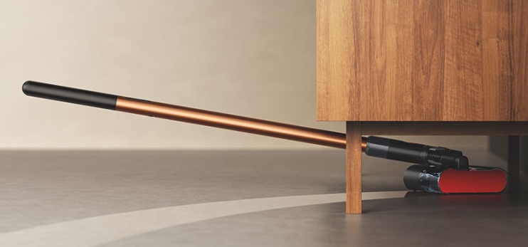 Dyson משיקה שואב-שוטף דק במיוחד