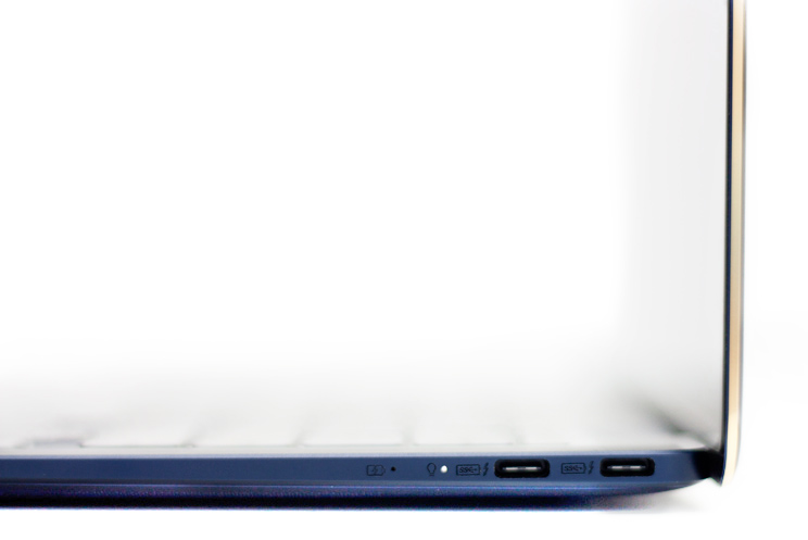 מחשב נייד Asus ZenBook 3 Deluxe UX490UA-BE012T אסוס
