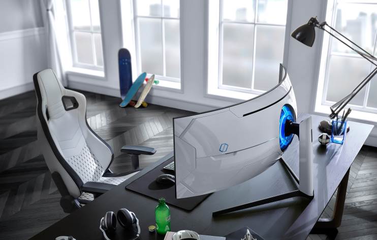 סמסונג חושפת טלוויזיית QLED 8K ללא שוליים ומוצרים נוספים