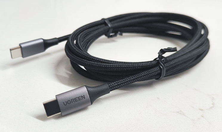 מוצרי UGREEN במבחן: במשרד, בבית ובדרכים