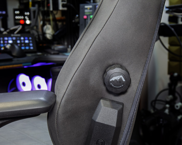 Corsair TC500 LUX: כסא יוקרתי עם בעיה בולטת Corsair TC500 LUX: כסא יוקרתי עם בעיה בולטת