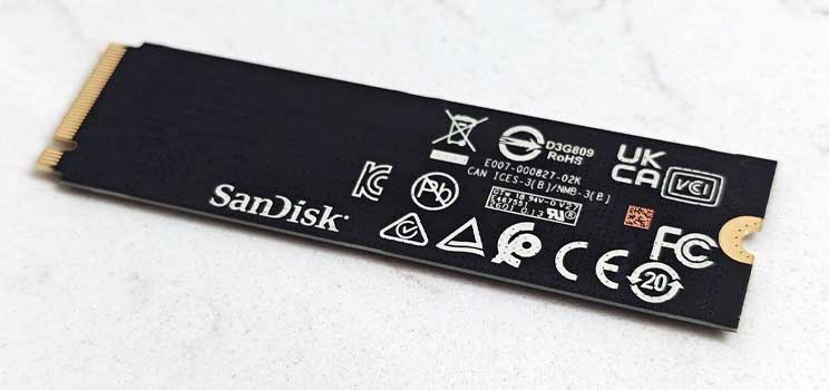 SANDISK Optimus GX 7100 NVMe: מהיר - וחשוף לחום SANDISK Optimus GX 7100 NVMe: מהיר - וחשוף לחום