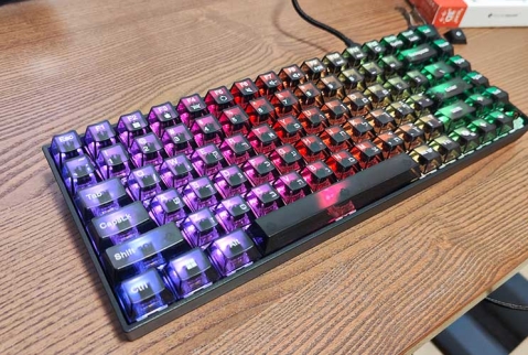 Lenovo Legion K510 Mini Pro: חגיגת RGB מופרעת