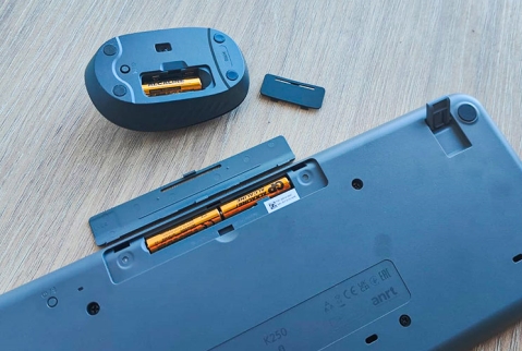 Logitech Compact MK250: סט פרקטי ומוגבל Logitech Compact MK250: סט פרקטי ומוגבל