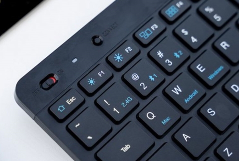 JLab GO Mouse-Keyboard: הסט הספונטני