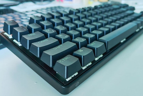 SteelSeries Apex Pro TKL Wireless: עתירת יכולות