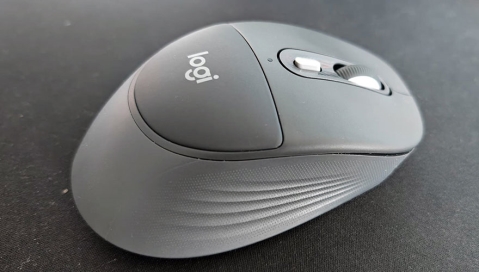 Logitech Signature Comfort Plus MK880: לא עוד סט בנאלי Logitech Signature Comfort Plus MK880: לא עוד סט בנאלי