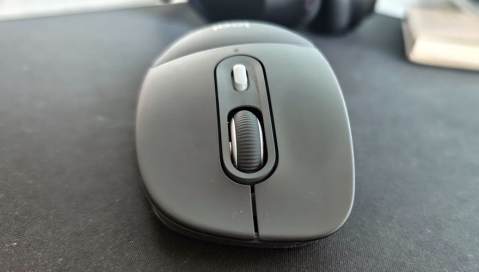 Logitech Signature Comfort Plus MK880: לא עוד סט בנאלי Logitech Signature Comfort Plus MK880: לא עוד סט בנאלי