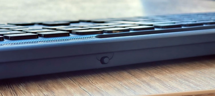 Slim Solar+ wireless keyboard K980 Slim Solar+ wireless keyboard K980