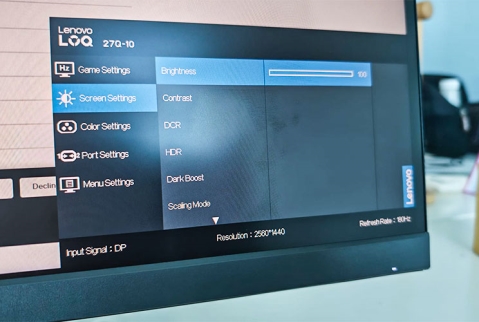 Lenovo LOQ 27Q-10: תמורה גבוהה, פשרות ברורות