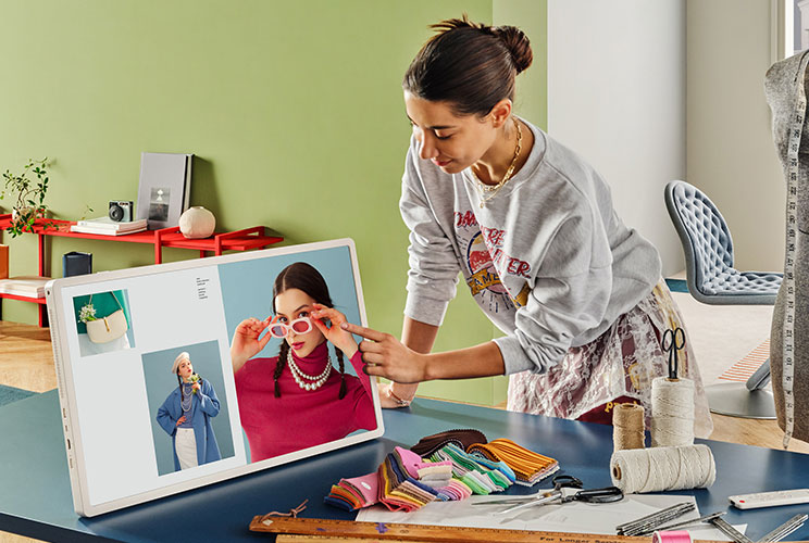 LG משיקה את המסך הנייד StanbyME 2 LG משיקה את המסך הנייד StanbyME 2