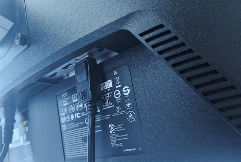 Lenovo Legion R27qc-30: כניסה לעולם הקעור