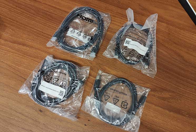 TCL 27R83U: המסך שסינוור אותנו