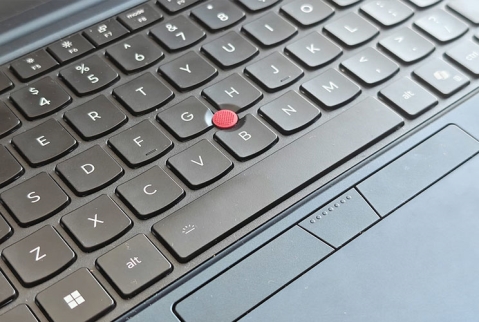 Lenovo ThinkPad T14 Gen 7: בן לוויה אמין