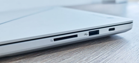 Asus ROG Zephyrus G14 (2026) GU405: עם כוח גדול בא מארז קל
