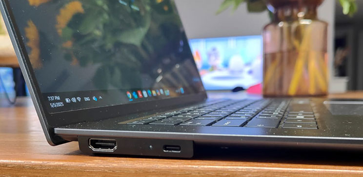 טוב אבל לא בולט בנוף:Lenovo ThinkPad X9-15 Aura Edition