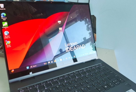 Lenovo IdeaPad 2-in-1 5-14IRU9: ביצועים גבוהים ותצוגה פושרת