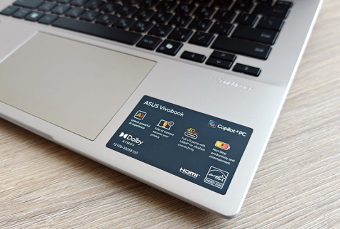Asus Vivobook 14 X1407QA: מחשב לימודים בלי יומרות Asus Vivobook 14 X1407QA: מחשב לימודים בלי יומרות