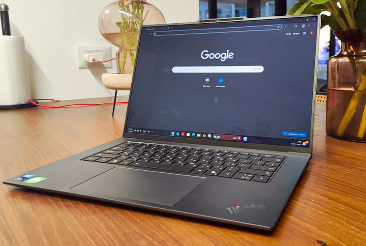 טוב אבל לא בולט בנוף:Lenovo ThinkPad X9-15 Aura Edition