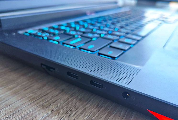 Lenovo Legion 9-18IAX10: לגיימרים עם כיסים עמוקים