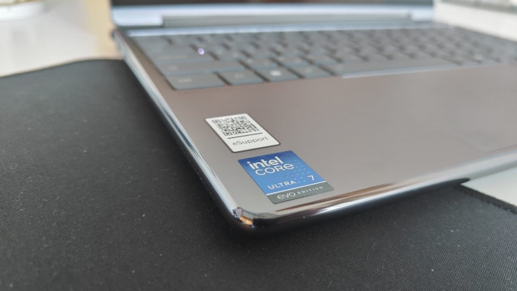 Lenovo Yoga 9-14ILL10: משלמים על נוחות Lenovo Yoga 9-14ILL10: משלמים על נוחות