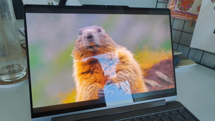 Lenovo Yoga 9-14ILL10: משלמים על נוחות Lenovo Yoga 9-14ILL10: משלמים על נוחות