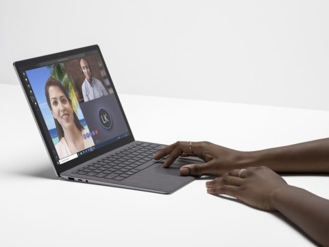 מיקרוסופט חושפת את ה-Surface Laptop 4 עם דור חדש של מעבדים