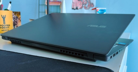 ASUS V16: לצעדים ראשונים במקצוע