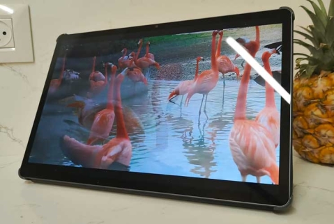 Lenovo Idea Tab Pro TB373FU: לעבודה דינמית