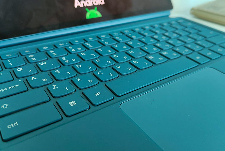 Lenovo Yoga Tab Plus TB520FU: יעיל כמו לפטופ, נוח כמו טאבלט