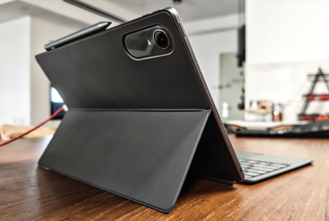Lenovo Idea Tab Pro Gen 2 TB390FU: כמו לפטופ, רק בלי המשקל Lenovo Idea Tab Pro Gen 2 TB390FU: כמו לפטופ, רק בלי המשקל