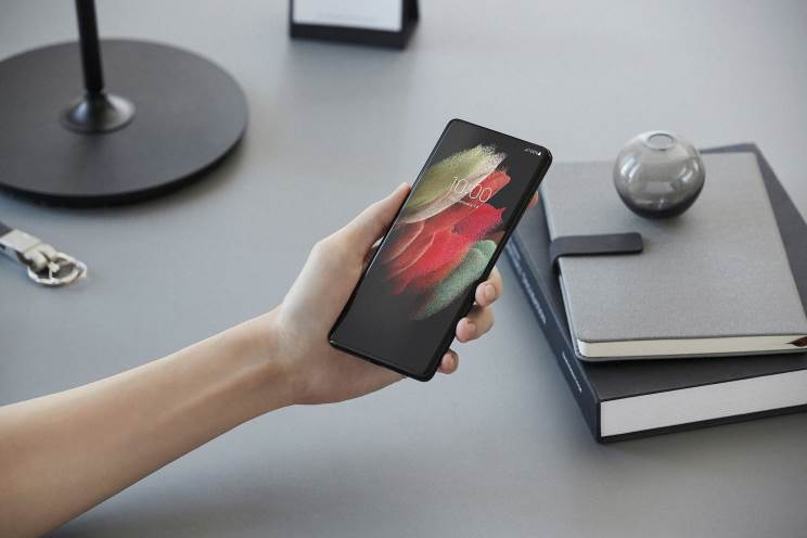 סמסונג חושפת את סדרת הדגל Galaxy S21