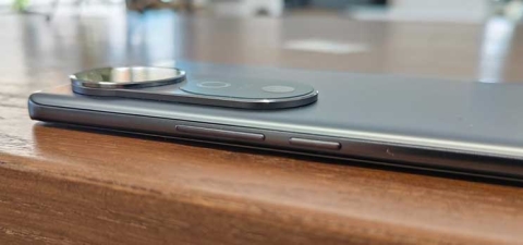 VIVO V40 5G: מבקש צ'אנס