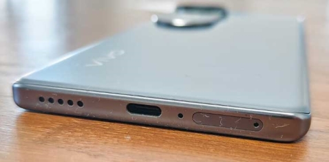 VIVO V40 5G: מבקש צ'אנס