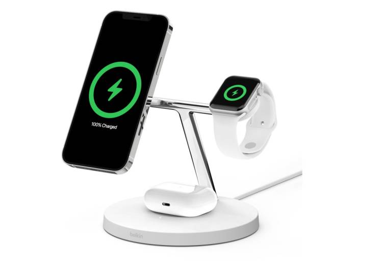 אלו האביזרים הראשונים שתומכים בטכנולוגיית MagSafe for iPhone