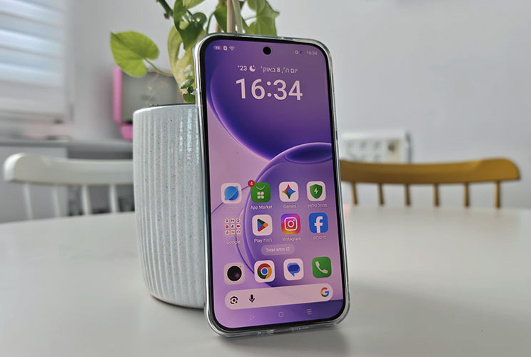 Oppo Reno 16 Pro 5G: בין הביניים לפרימיום Oppo Reno 16 Pro 5G: בין הביניים לפרימיום