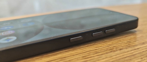 Nothing Phone (4a): חוויה מלוטשת עם כמה פשרות Nothing Phone (4a): חוויה מלוטשת עם כמה פשרות