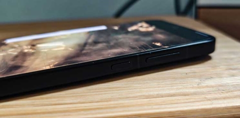 OnePlus 15R: מכשיר דגל במחיר ביניים