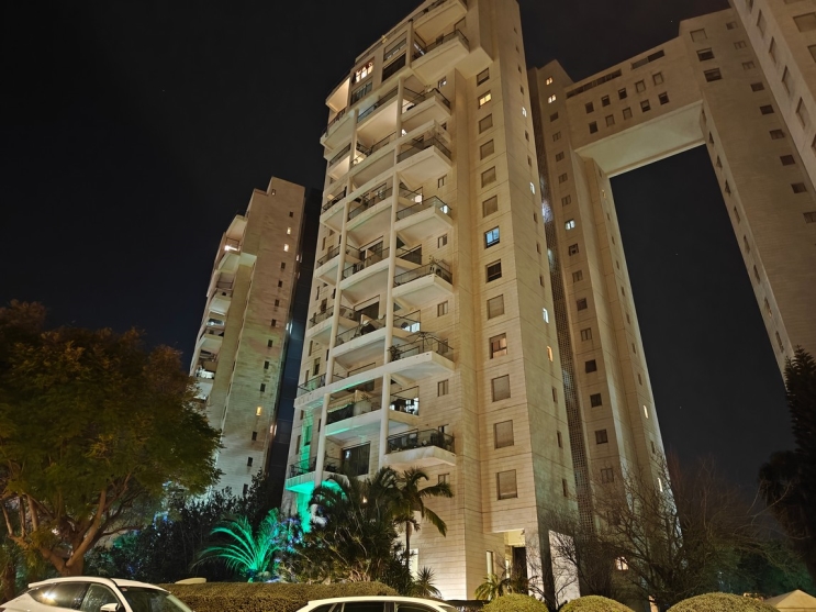 OnePlus 13R: מכשיר דגל במחיר נגיש