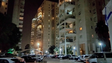 OPPO A6x: לא מיועד לעבודה קשה