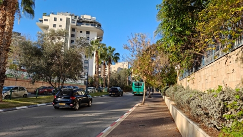 OnePlus 15R: מכשיר דגל במחיר ביניים